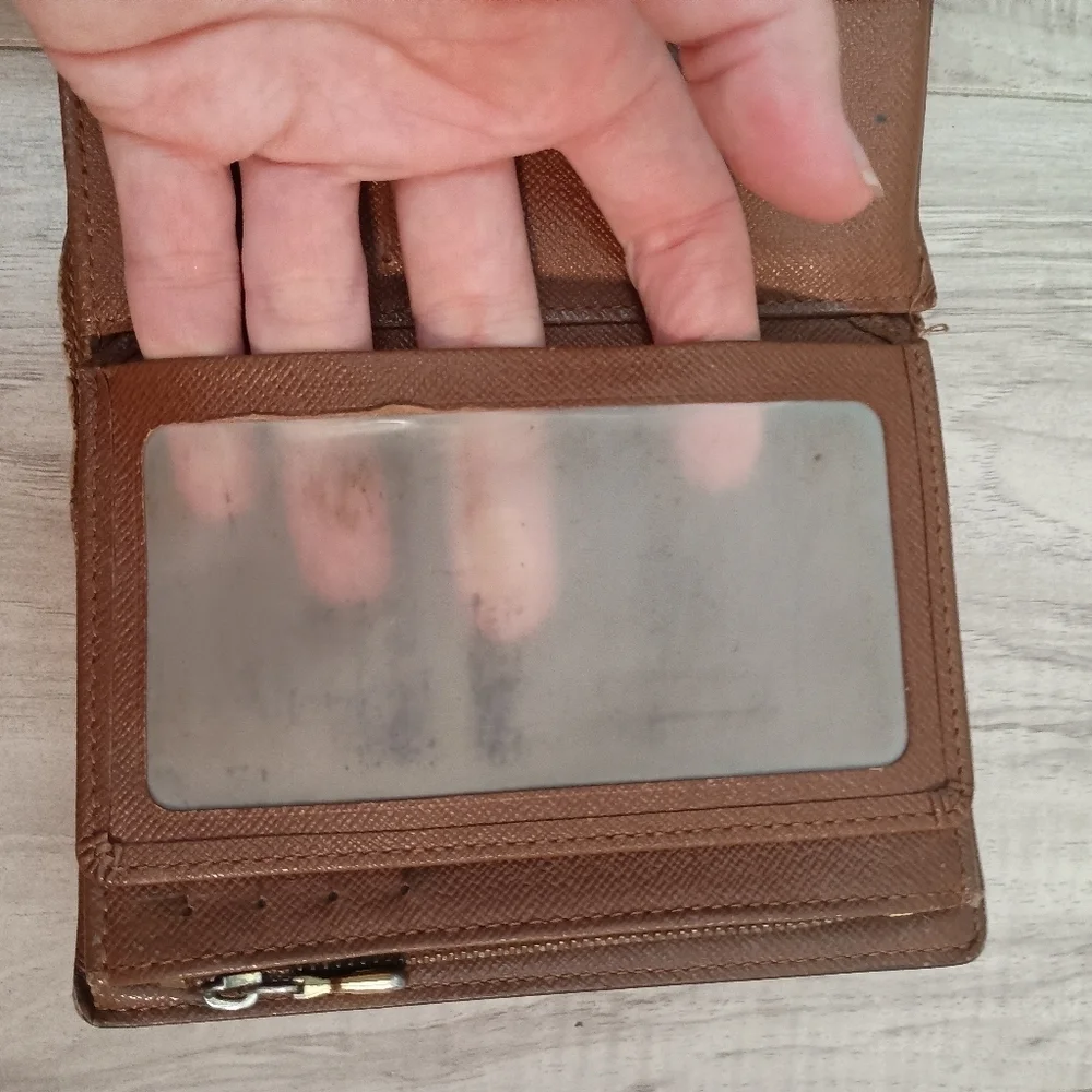 Louis Vuitton Alexandra patent leather wallet